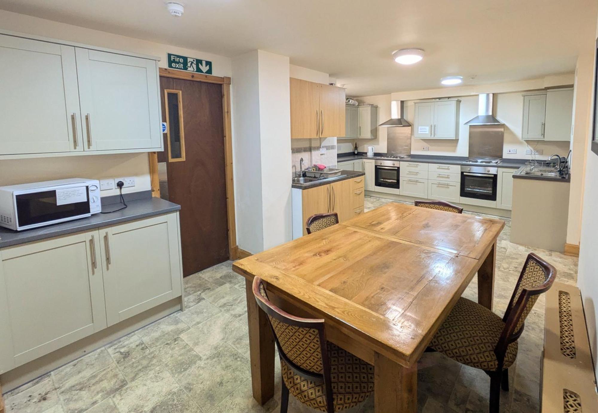 Hollybank - Ensuite Room & Use Of Large Shared Kitchen Дъмфрийс Екстериор снимка